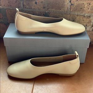 Everlane Day Glove in Cream